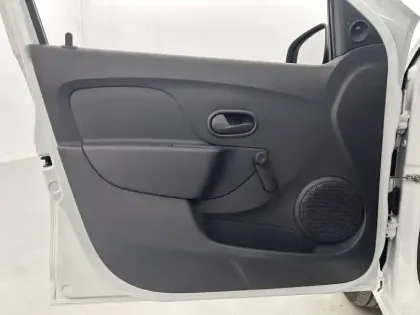 Photo 10 Dacia Sandero  SCe 75