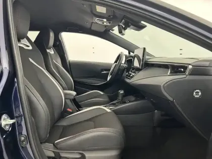 Photo 13 Toyota Corolla  Touring Sports Hybride 196ch