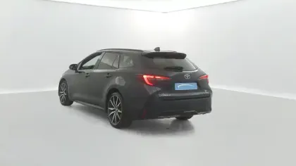 Photo 2 Toyota Corolla  Touring Sports Hybride 196ch