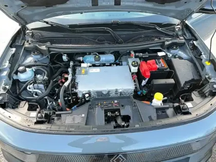 Photo 21 Renault 4 Renault  E-Tech Electrique 150 ch autonomie confort