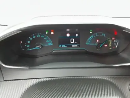 Photo 9 Peugeot 208  Electrique 50 kWh 136ch