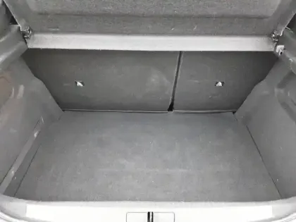 Photo 5 Peugeot 208  Electrique 50 kWh 136ch