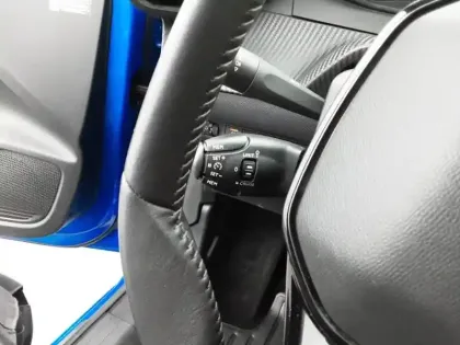 Photo 18 Peugeot 208  Electrique 50 kWh 136ch