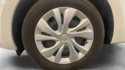 Photo 10 Suzuki Swift  1.2 Dualjet Hybrid