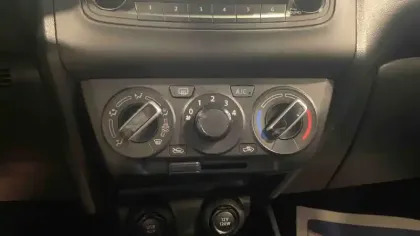 Photo 16 Suzuki Swift  1.2 Dualjet Hybrid