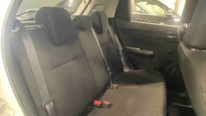 Photo 20 Suzuki Swift  1.2 Dualjet Hybrid