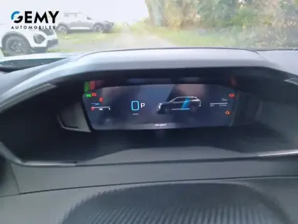 Photo 12 Peugeot 2008  Hybrid 145 e-DCS6