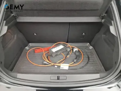 Photo 22 Peugeot 208  Electrique 50 kWh 136ch