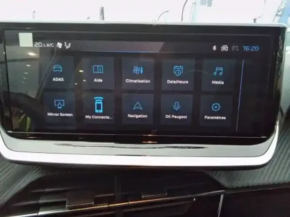 Photo 30 Peugeot 208  Electrique 50 kWh 136ch