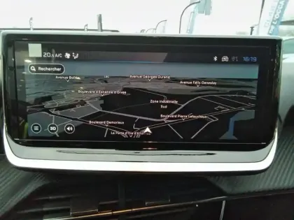 Photo 6 Peugeot 208  Electrique 50 kWh 136ch