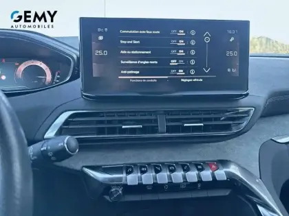 Photo 66 Peugeot 3008  Puretech 130ch S&S EAT8