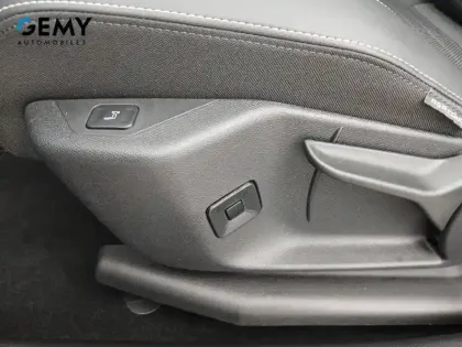 Photo 22 Peugeot 3008  Hybrid 136 e-DCS6