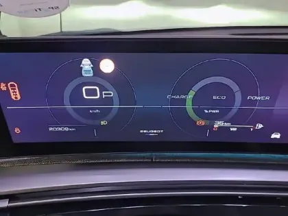 Photo 9 Peugeot 5008  Hybrid 136 e-DCS6
