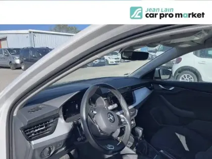 Photo 12 Skoda Scala  1.0 TSI Evo 110 ch DSG7