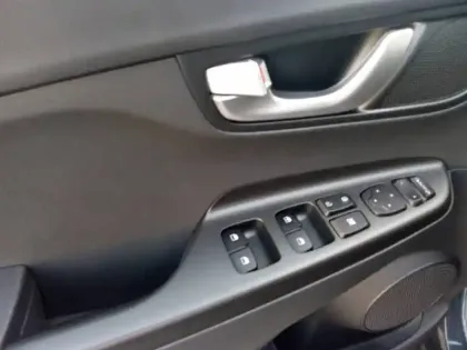 Photo 22 Hyundai Kona  Electrique 39 kWh - 136 ch