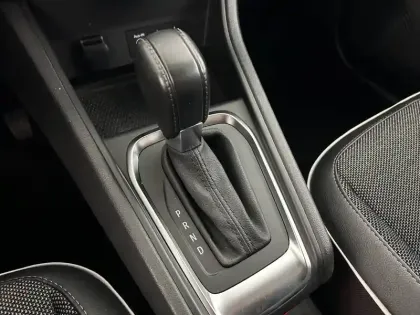 Photo 12 Renault Captur  TCe 160 EDC - 21