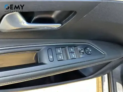 Photo 11 Peugeot 3008  BlueHDi 130ch S&S EAT8