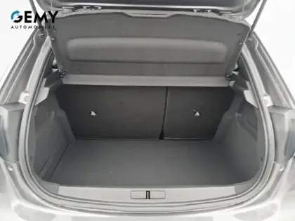 Photo 23 Peugeot 208  PureTech 100 S&S BVM6