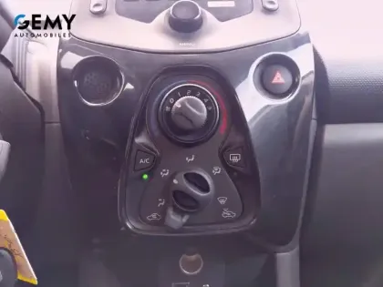 Photo 13 Citroën C1  VTi 72 S&S