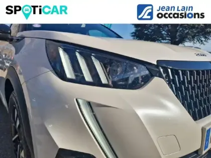 Photo 15 Peugeot 2008  PureTech 130 S&S EAT8