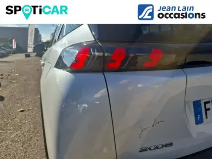 Photo 16 Peugeot 2008  PureTech 130 S&S EAT8