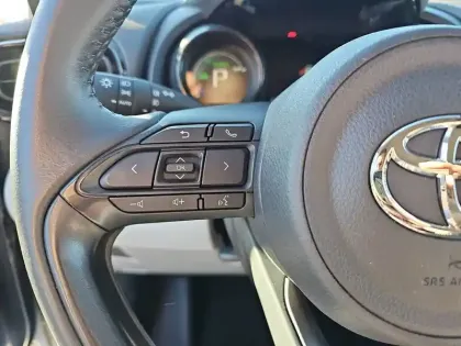 Photo 95 Toyota Yaris  Hybride 116h