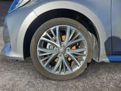 Photo 218 Toyota Yaris  Hybride 116h