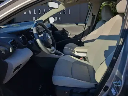 Photo 61 Toyota Yaris  Hybride 116h