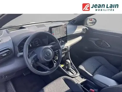 Photo 10 Toyota Yaris  Hybride 130h