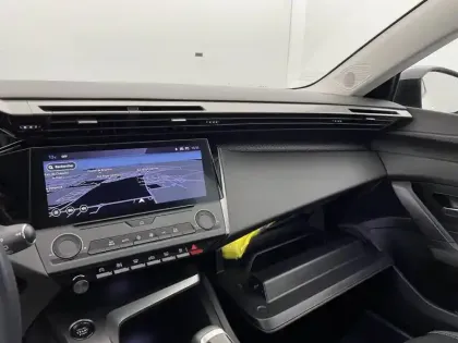 Photo 28 Peugeot 308  BlueHDi 130ch S&S BVM6