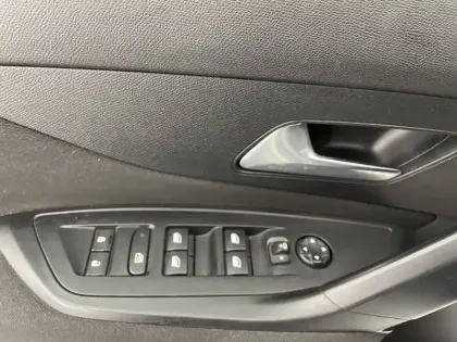 Photo 31 Peugeot 308  BlueHDi 130ch S&S BVM6