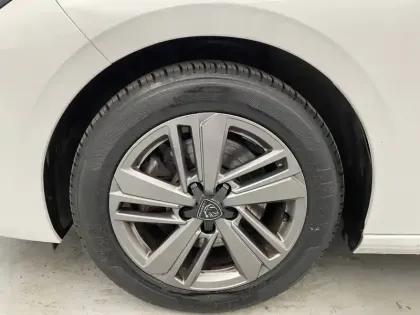 Photo 16 Peugeot 308  BlueHDi 130ch S&S BVM6