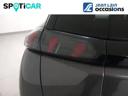 Photo 16 Peugeot 2008  PureTech 130 S&S EAT8