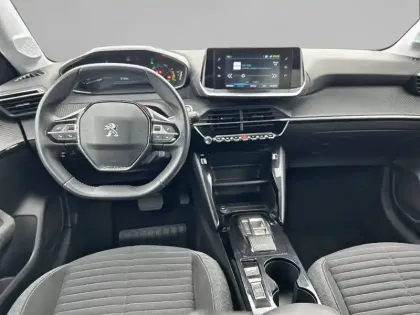 Photo 7 Peugeot 208  Electrique 50 kWh 136ch