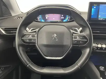Photo 90 Peugeot 3008  Hybrid 225 e-EAT8