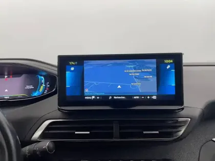 Photo 19 Peugeot 3008  Hybrid 225 e-EAT8