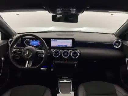 Photo 30 Mercedes Classe A  200 d 8G-DCT