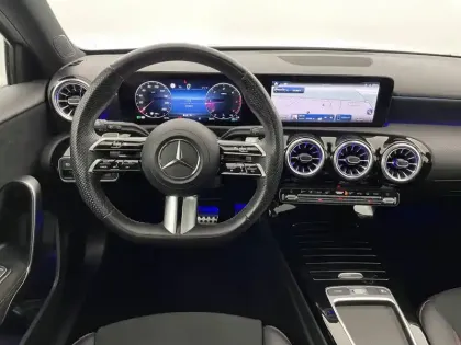 Photo 21 Mercedes Classe A  200 d 8G-DCT