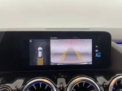 Photo 45 Mercedes GLA  200 7G-DCT