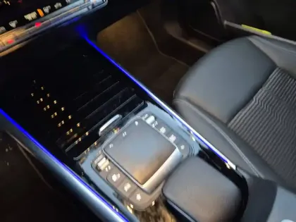 Photo 18 Mercedes GLA  200 7G-DCT