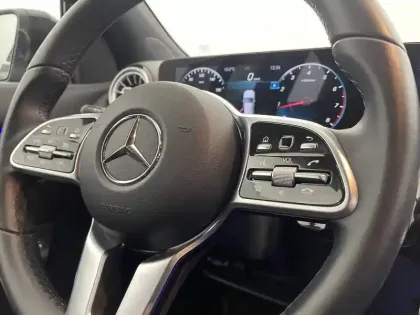 Photo 47 Mercedes GLA  200 7G-DCT