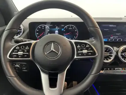 Photo 43 Mercedes GLA  200 7G-DCT