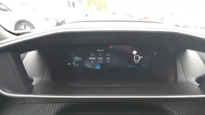 Photo 21 Peugeot 2008  PureTech 130 S&S EAT8