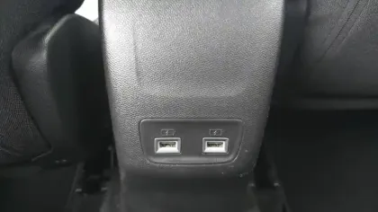 Photo 18 Peugeot 2008  PureTech 130 S&S EAT8