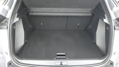 Photo 8 Peugeot 2008  PureTech 130 S&S EAT8