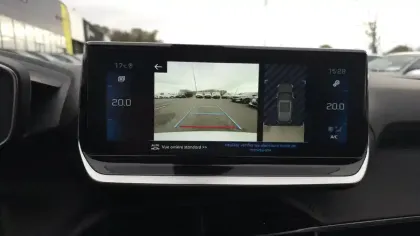 Photo 27 Peugeot 2008  PureTech 130 S&S EAT8