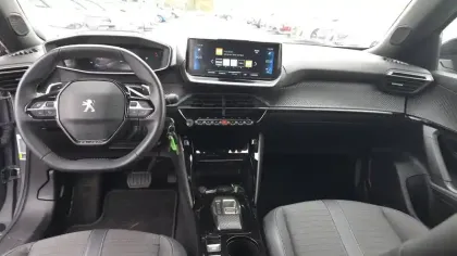 Photo 17 Peugeot 2008  PureTech 130 S&S EAT8