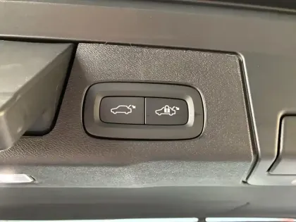 Photo 21 Volvo Xc60  T8 AWD Hybride rechargeable 310 ch+145 ch Geartronic 8