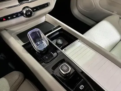 Photo 14 Volvo Xc60  T8 AWD Hybride rechargeable 310 ch+145 ch Geartronic 8