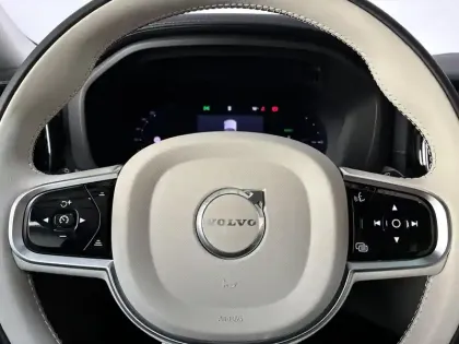 Photo 9 Volvo Xc60  T8 AWD Hybride rechargeable 310 ch+145 ch Geartronic 8